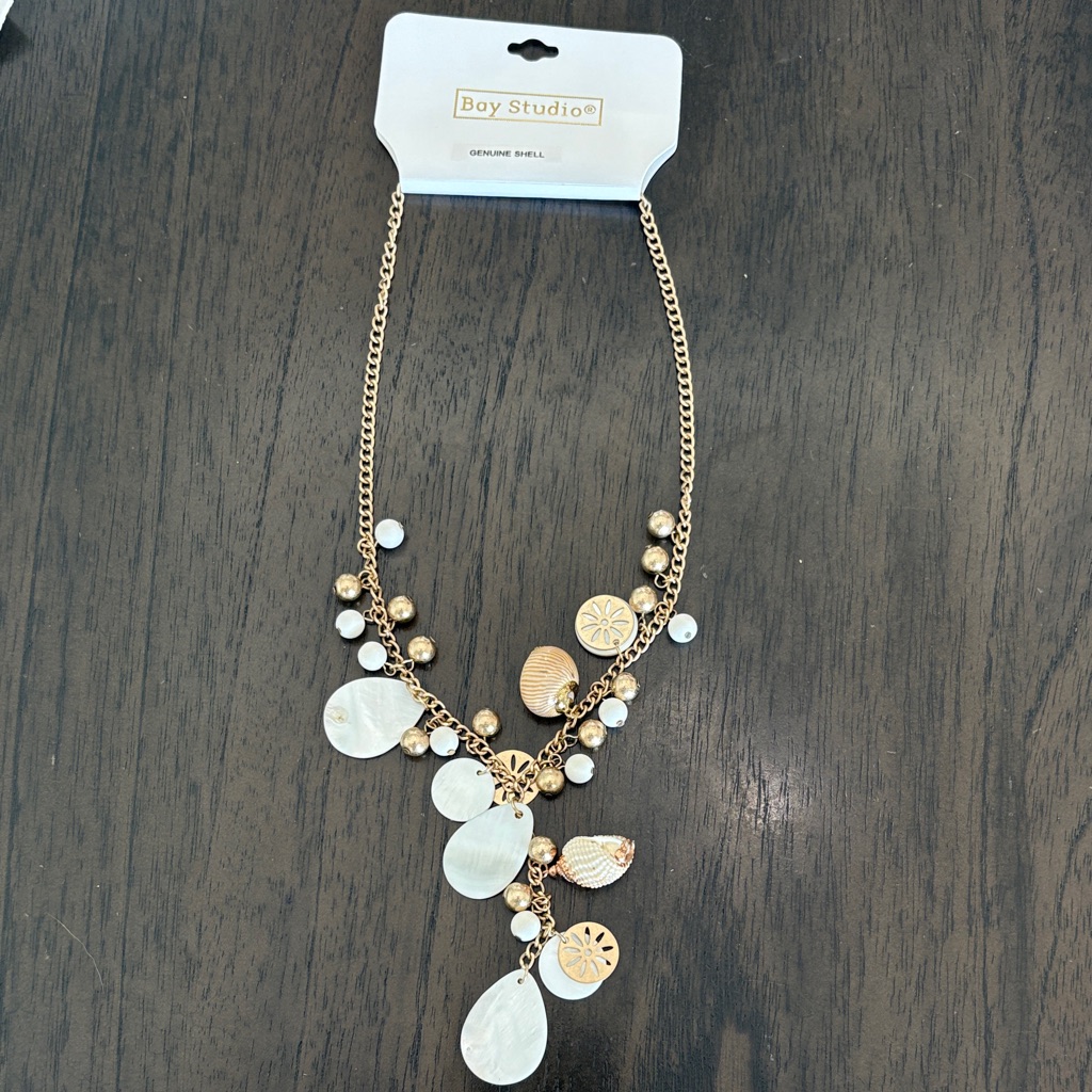 Bay Studio Gold And Cream Necklace 20$